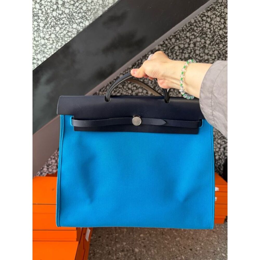 Hermès Women Pre-Loved Bag Very Good Condition